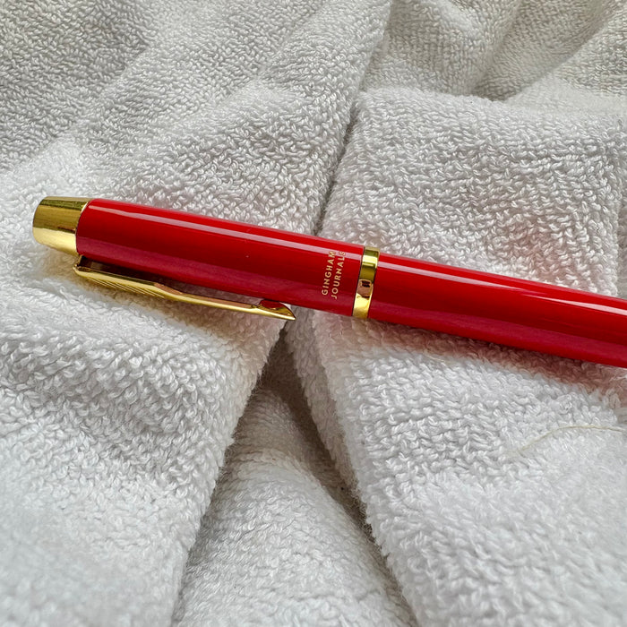 Red Metal Pen : Black Gel Ink